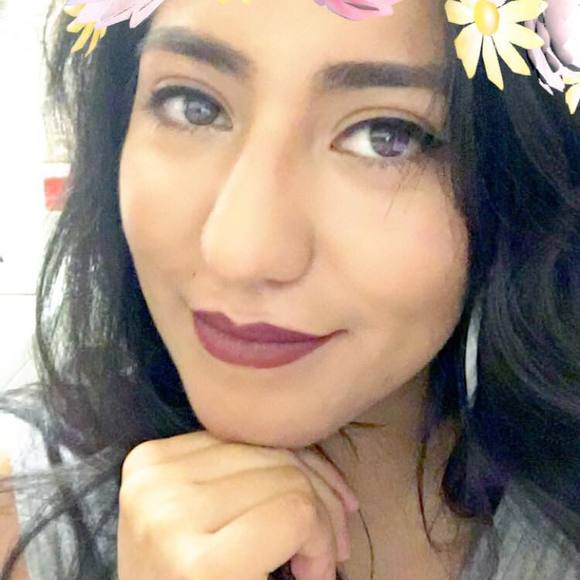 Meet your Posher, Sarah - Picture 1 of 1